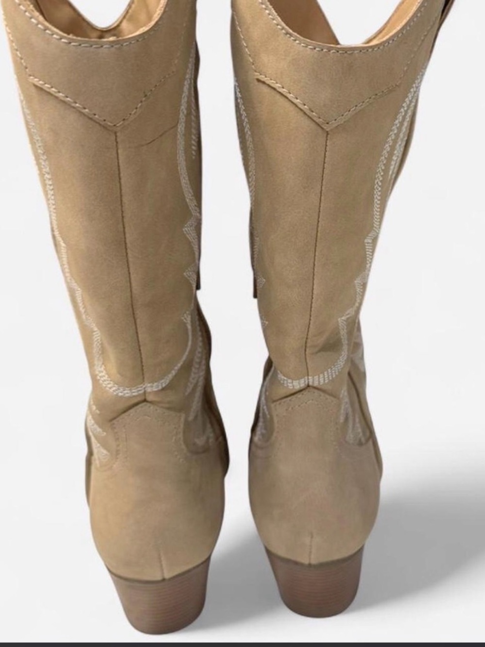 Boots - Picture 5 of 5